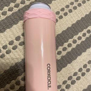 Corkcicle slim can holder